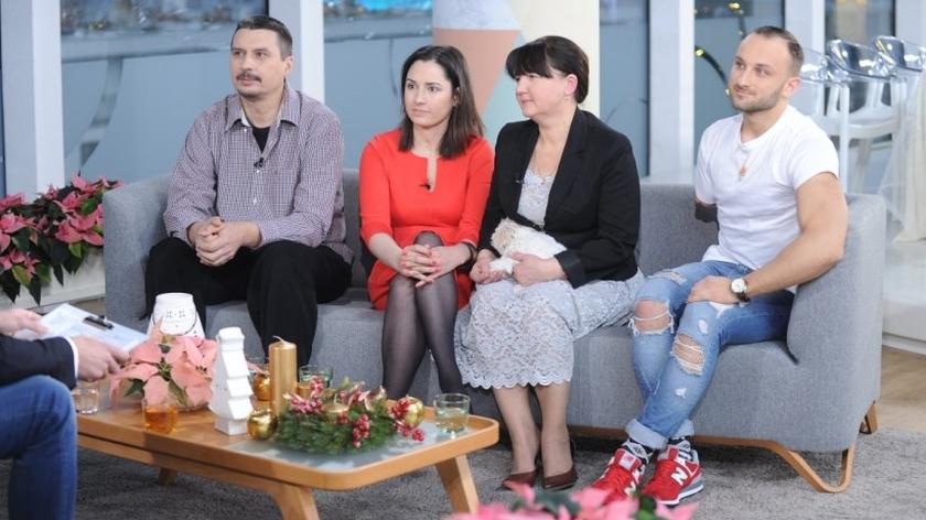 Ludwika Kropiwnicka z rodzicami i Piotr Sajdak