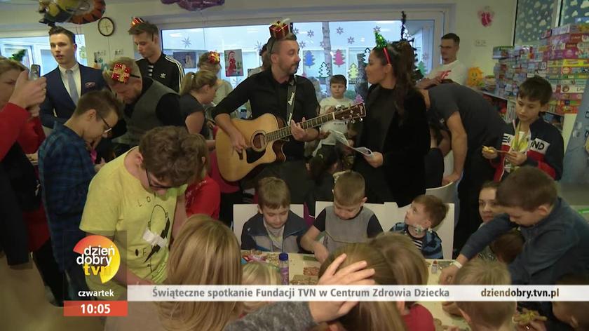 Gwiazdy i dziennikarze TVN spotkali się z chorymi dziećmi