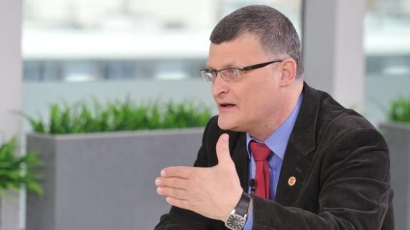 dr Paweł Grzesiowski
