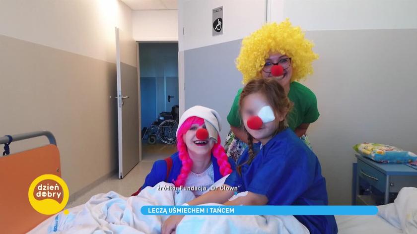 Fundacja Dr Clown, Natalia Budzyńska, „dr Smerfetka” z Fundacji „Dr Clown”, Lek. Med. Katarzyna Szczęch – kierownik oddziału pediatryczno – obserwacyjnego Szpitala Dziecięcego Polanki Gdański