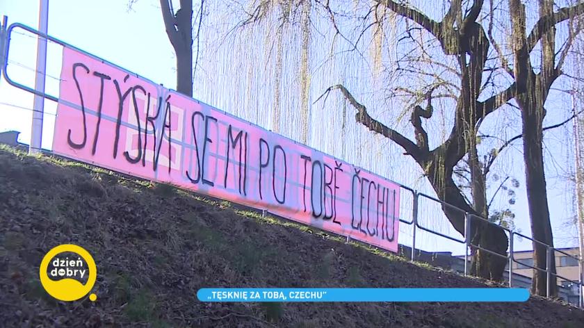 Baner "Tęsknię za tobą, Czechu"