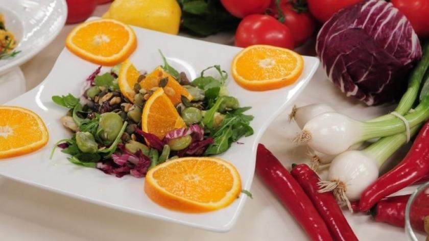 Sałata z bobem i radicchio