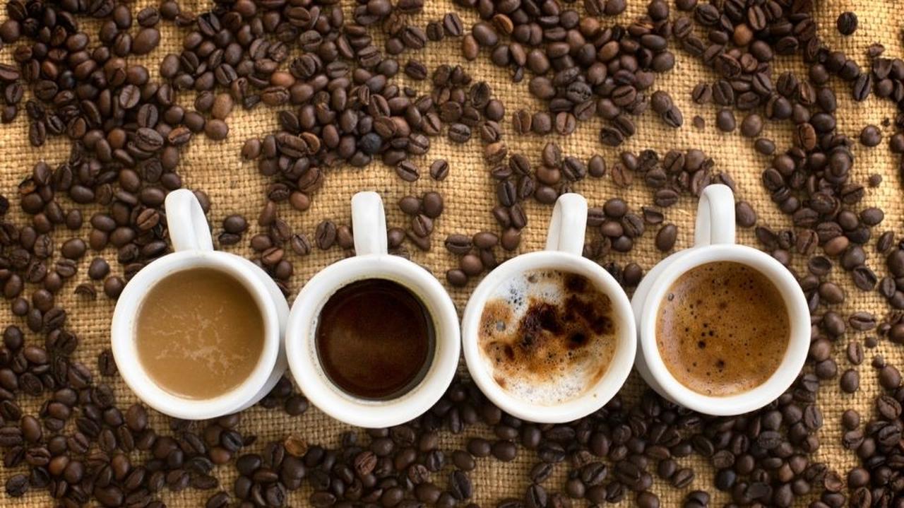 kawa, rodzaje kawy, jak parzyć kawę, porady eksperta, gatunki kawy, metody parzenia, ekspert radzi, Costa