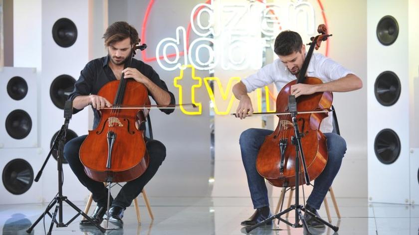 2CELLOS