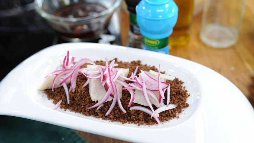 Śledzie w zalewie korzennej