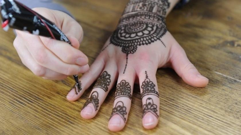 Henna dłoni 