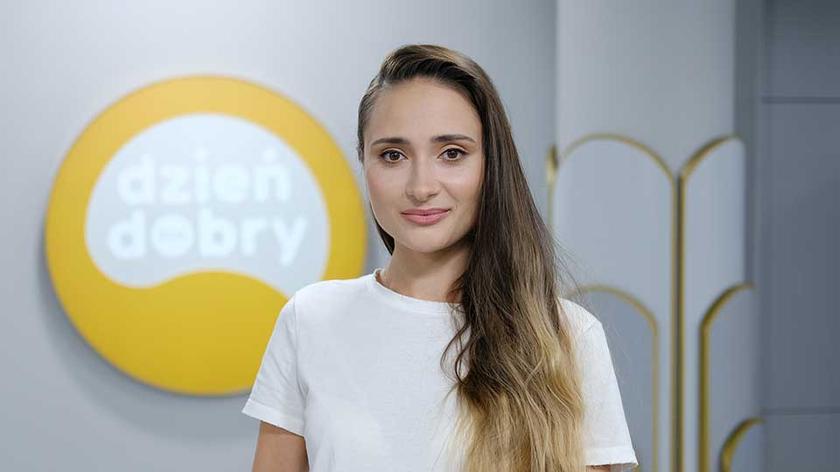 Ania Azvarina 