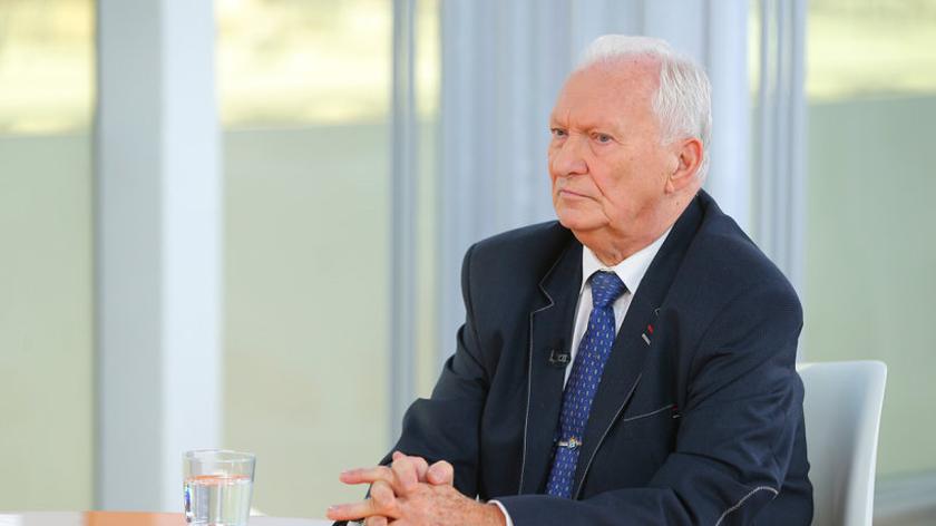 prof. Brunon Hołyst
