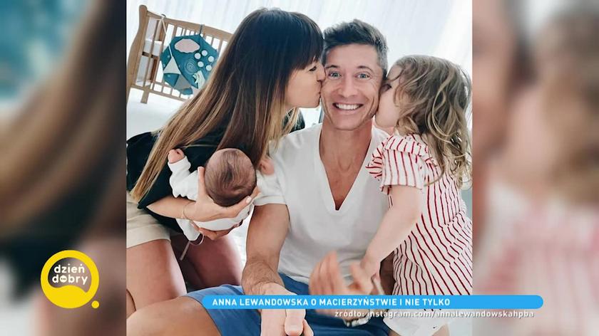 Anna i Robert Lewandowscy z córkami. 