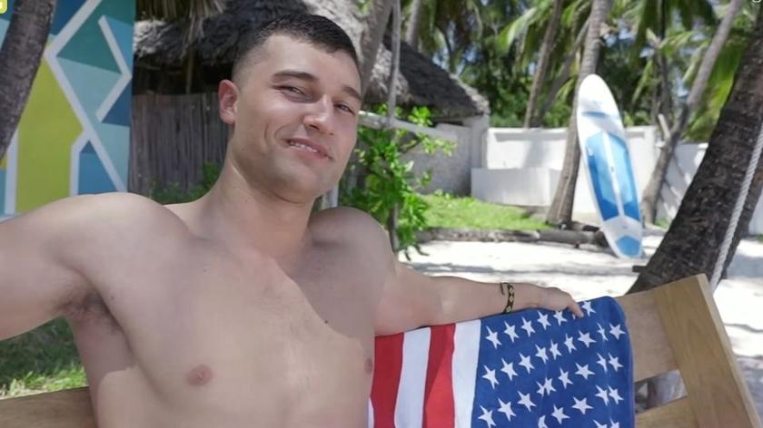 Simon Price, Hotel Paradise 3