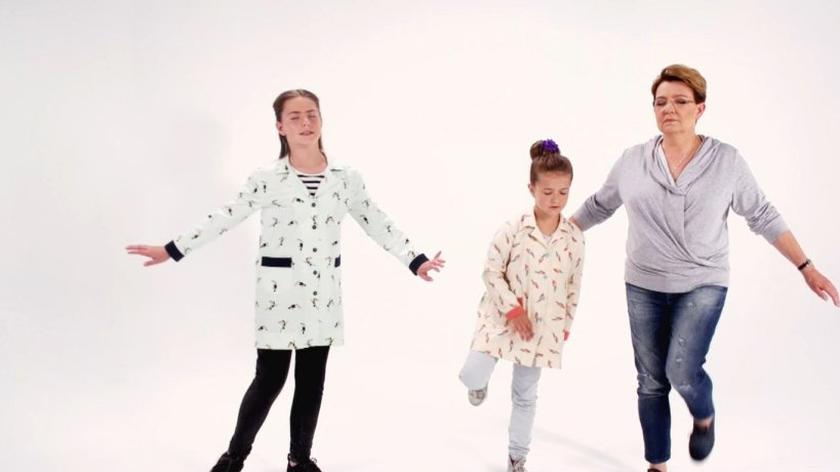 Krystyna Czubówna z wnuczkami