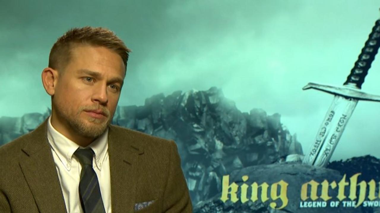 Charlie Hunnam. Nowy zawodnik Hollywood Dzień Dobry TVN