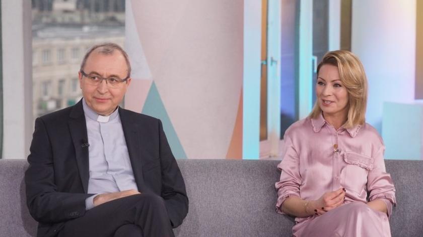 Ks. Zenon Hanas i Katarzyna Olubińska