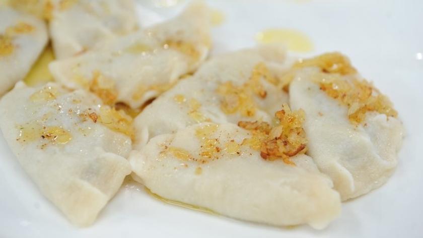 Pierogi wigilijne z kapustą i grzybami
 
 