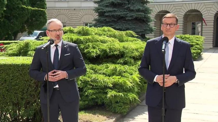 minister zdrowia Adam Niedzielski, premier Mateusz Morawiecki