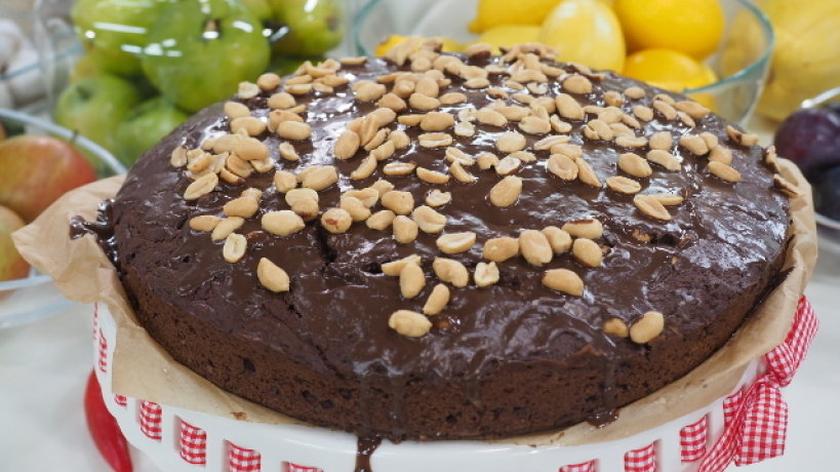 Ciasto z cukinią, czekoladą i orzeszkami solonymi