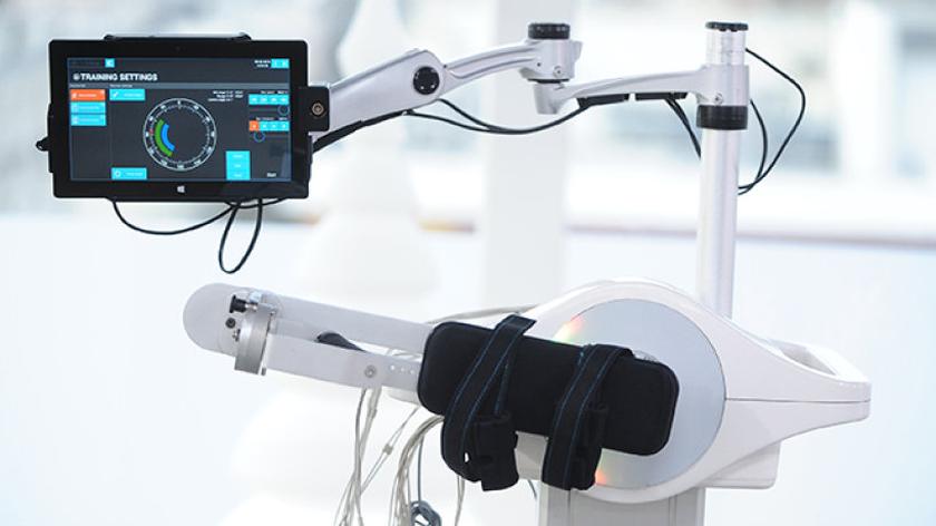 Luna - robot rehabilitant