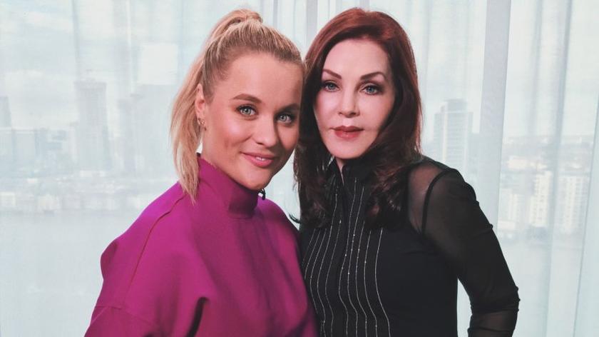 Priscilla Presley i Anna Senkara