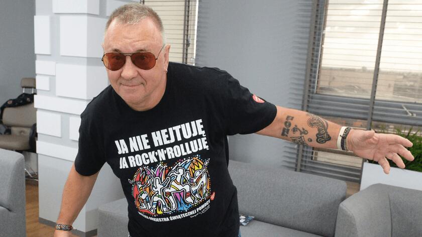 jurek owsiak w studiu dzien dobry tvn w koszulce ja nie hejtuje ja rock n rolluje
