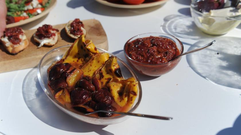 Naleśniki dyniowe ze śliwką