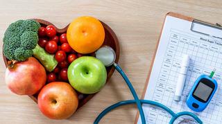 Jak obniżyć cholesterol? Domowe sposoby - dieta i ruch