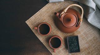 Herbata na trawienie – jaki rodzaj dla kogo?