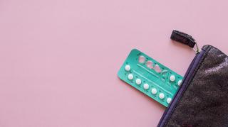 Czy można pozbyć się miesiączki? Wszystko o antykoncepcji długoterminowej