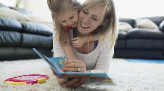 Naukowcy: Czytanie dzieciom zwiększa ich zasób słów, także tych trudnych