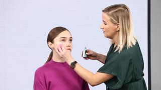 Makijaż ekspresowy dla zabieganych kobiet - zrobisz go w 5 minut