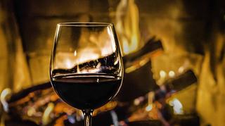 Jakie czer­wone wino jest naj­zdrow­sze? Wła­ści­wo­ści zdrowotne alko­holu