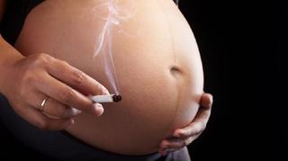 Jaka ilość dymu tytoniowego jest bezpieczna dla kobiet w ciąży? Naukowcy nie mają wątpliwości