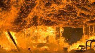 Pożar kamienicy w Inowrocławiu. Nie żyje matka i trójka dzieci