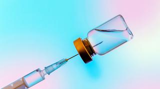 Badanie: szczepienie przeciw grypie może chronić przed poważnymi powikłaniami COVID-19