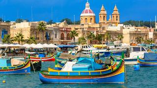 Rząd Malty kolejny raz zmienia obostrzenia. Kto może spędzić wakacje na wyspie?