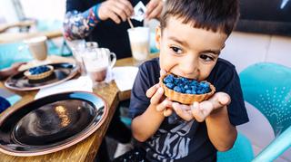 Jak przygotować pyszne i zdrowe desery dla dzieci? Kilka prostych przepisów