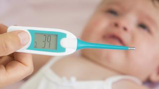 Reakcja po szczepieniu – co robić przy gorączce poszczepiennej u niemowlaka?