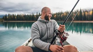 Spinning - skuteczna technika łowienia ryb. Jak ją opanować?