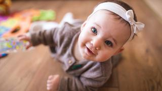 Sesja noworodkowa w domu - jak zrobić sesję dla niemowląt?