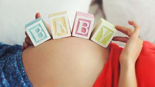 „Ciąża i poród w kwarantannie”. Szkoła rodzenia udostępnia bezpłatnego e-booka