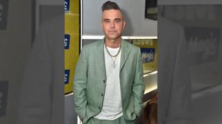 Robbie Williams ma problemy rodzinne. Bliscy piosenkarza zmagają się z poważnymi chorobami