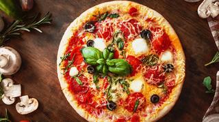 W kuchni DDTVN prawdziwa włoska pizza