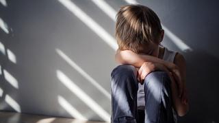 Jak pomóc dziecku, które zmaga się z problemami psychicznymi? Poznaj odpowiedzi eksperta 