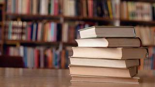 Co mówi sennik o bibliotece i książkach? Podstawowe znaczenie tego rodzaju snów