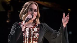 Adele spotyka się z Chrisem Brownem? Tak twierdzą brytyjskie media