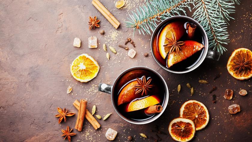 Bezalkoholowy grzaniec, czyli rozgrzewający, zimowy napój dla wszystkich