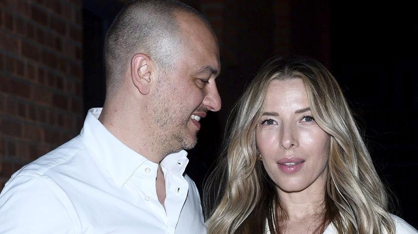 Ewa Chodakowska, Lefteris Kavoukis