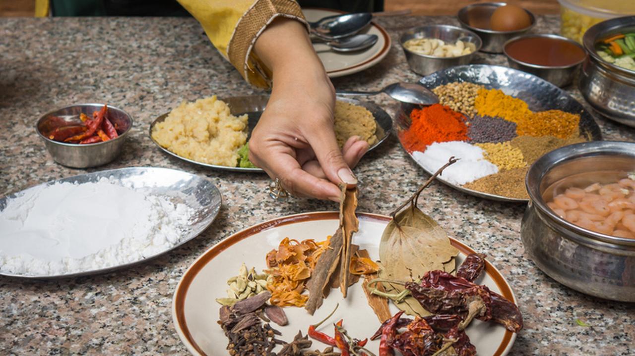 Dania kuchni nepalskiej. Kuchnia nepalska. Przepisy kulinarne.