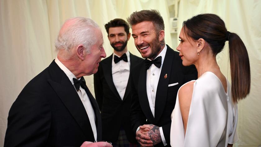 Król Karol III, Victoria i David Beckham