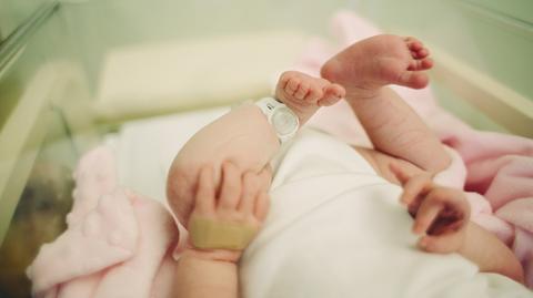 12-latka urodziła. Ojcem dziecka 16-letni brat