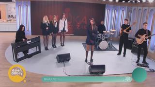 Majka Pietruszczak w piosence “No id” 